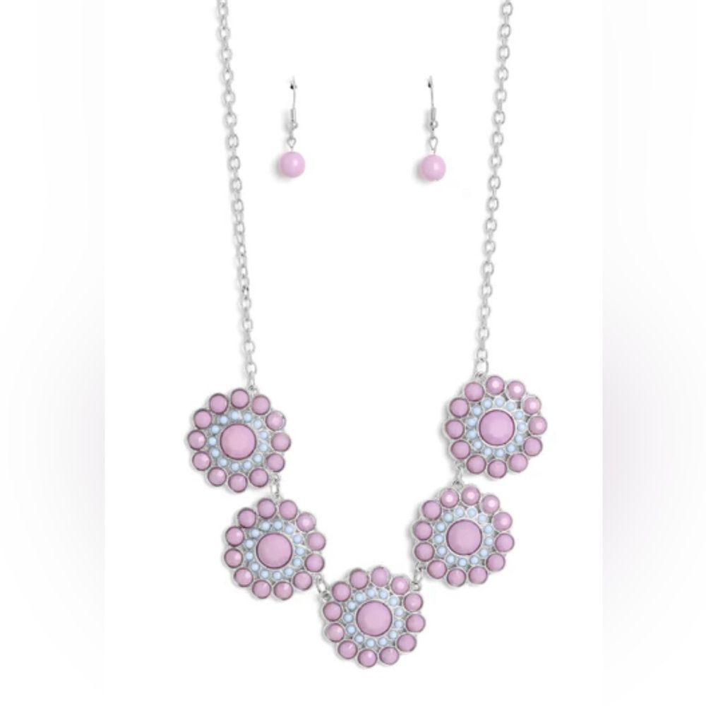 Necklace and Earrings Set NEW Paparazzi​